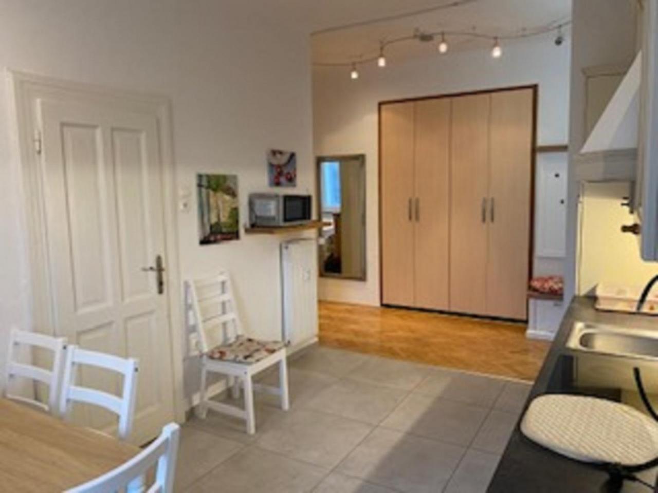 Central Residence Apartment