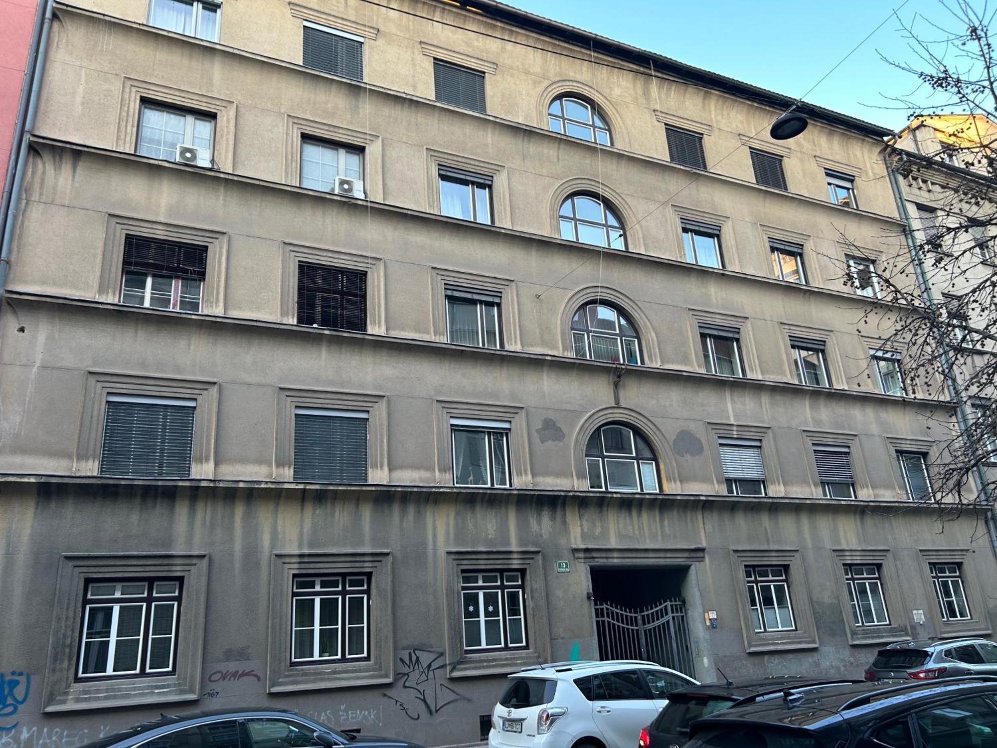 Central Residence *